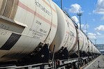 ПНТ принял импортное пальмовое масло с морского танкера